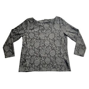 top pullover 3/4 length sleeves Black and gray floral damask